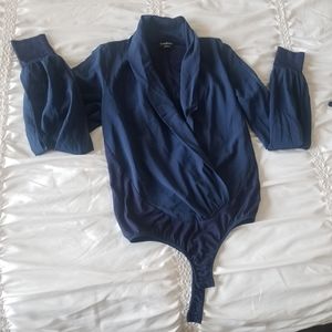 Bebe long sleeve body suit, cold sleeve blouse